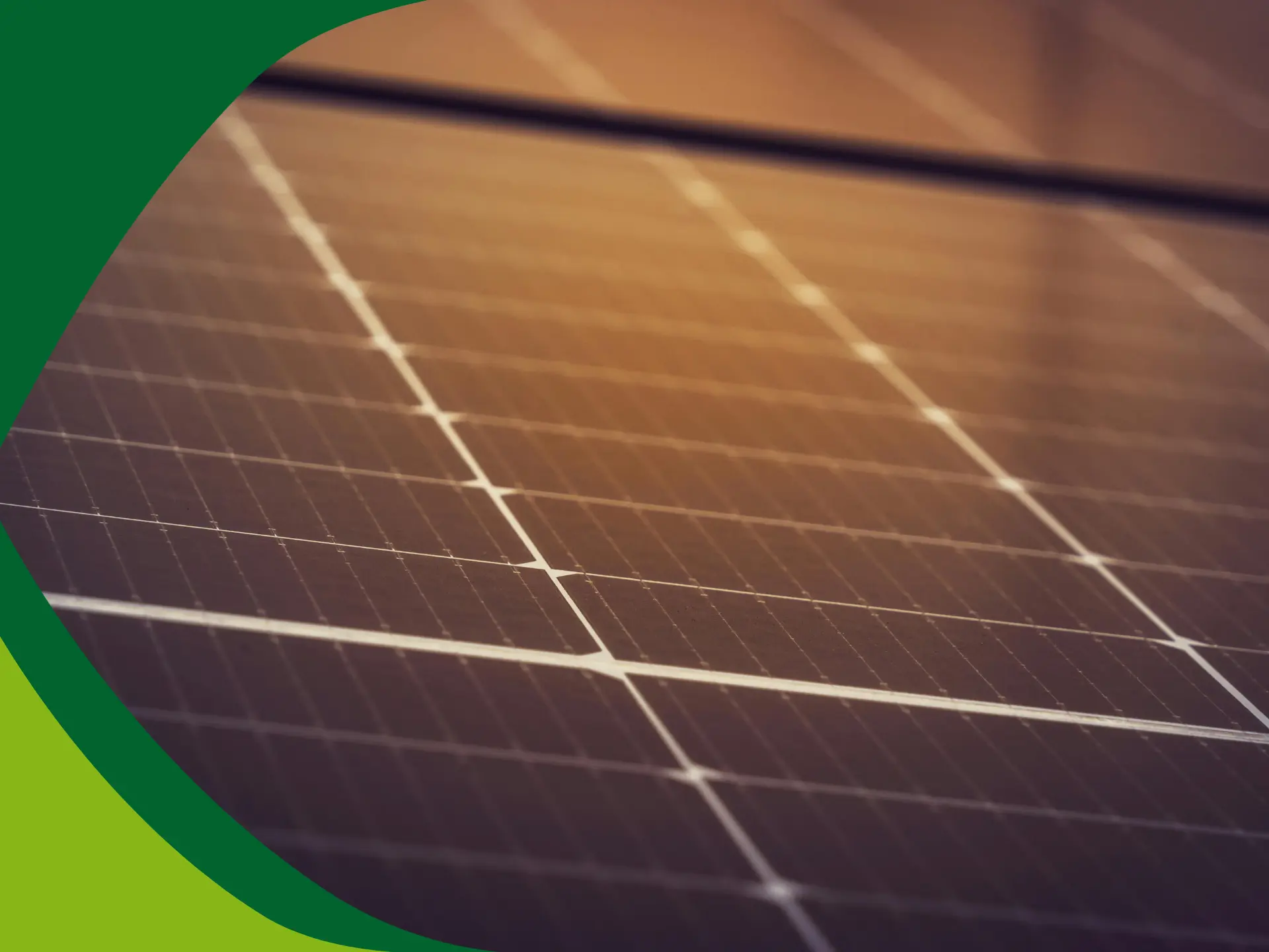 Solceller i solopgang